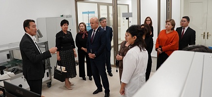 Международные правоведы посетили Архив Президента Казахстана фото галереи 2